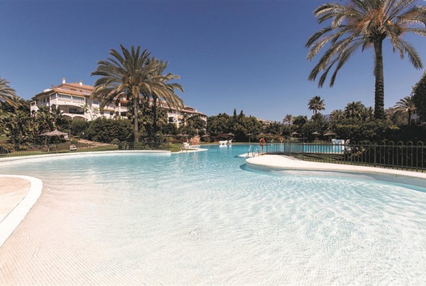 R4599880-Apartment-For-Sale-Nueva-Andalucia-Middle-Floor-3-Beds-117-Built-15