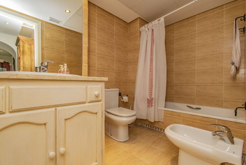 R4599880-Apartment-For-Sale-Nueva-Andalucia-Middle-Floor-3-Beds-117-Built-17