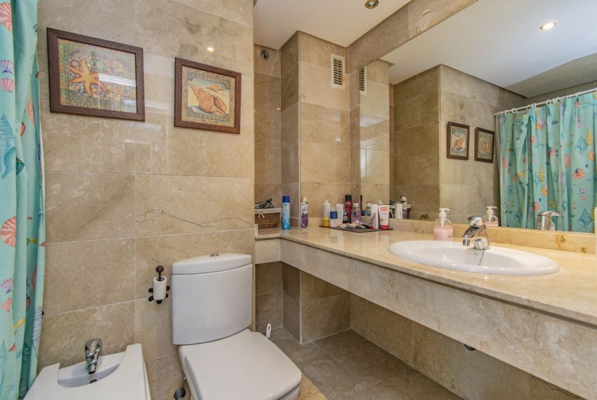 R4599880-Apartment-For-Sale-Nueva-Andalucia-Middle-Floor-3-Beds-117-Built-19