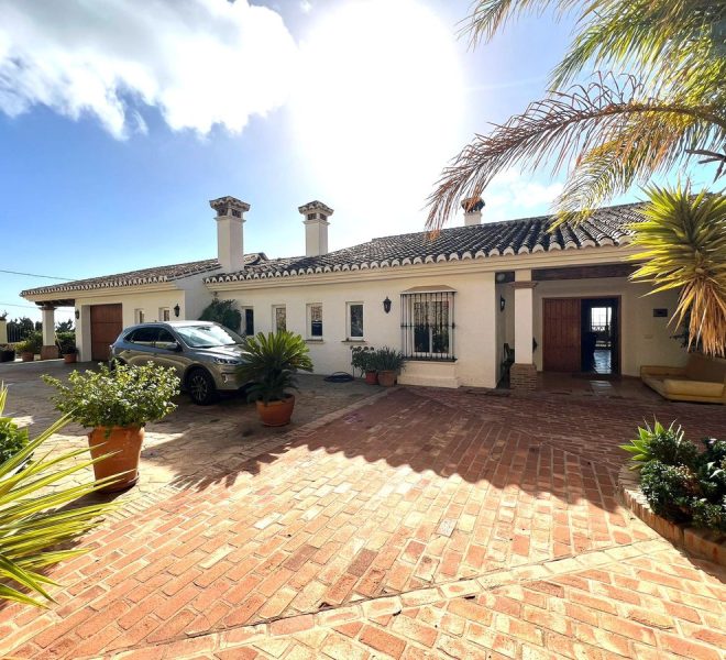 R4604194-Image 1-Detached - 6 Beds - 619 Built
