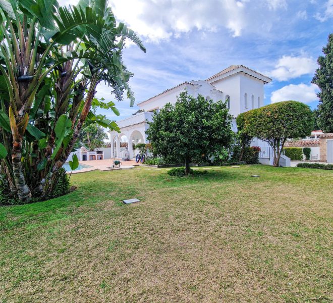 R4623697-Image 1-Detached - 6 Beds - 390 Built