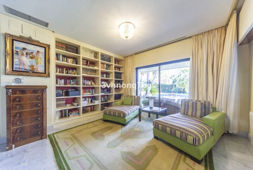 R4631692-Villa-For-Sale-Guadalmina-Baja-Detached-11-Beds-1454-Built-10