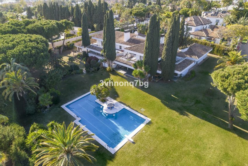 R4631692-Villa-For-Sale-Guadalmina-Baja-Detached-11-Beds-1454-Built