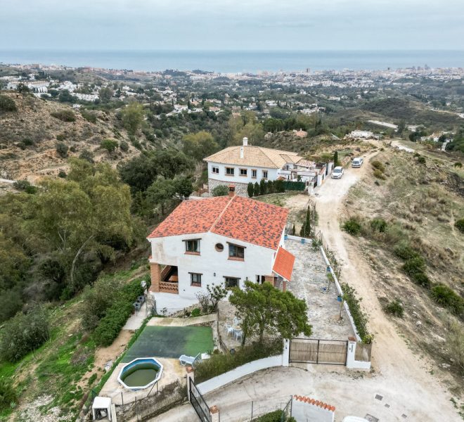 R4641988-Image 1-Detached - 4 Beds - 261 Built