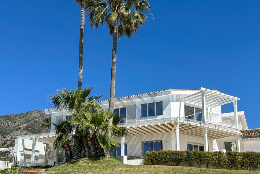 R4645822-Villa-For-Sale-Mijas-Detached-7-Beds-461-Built-1