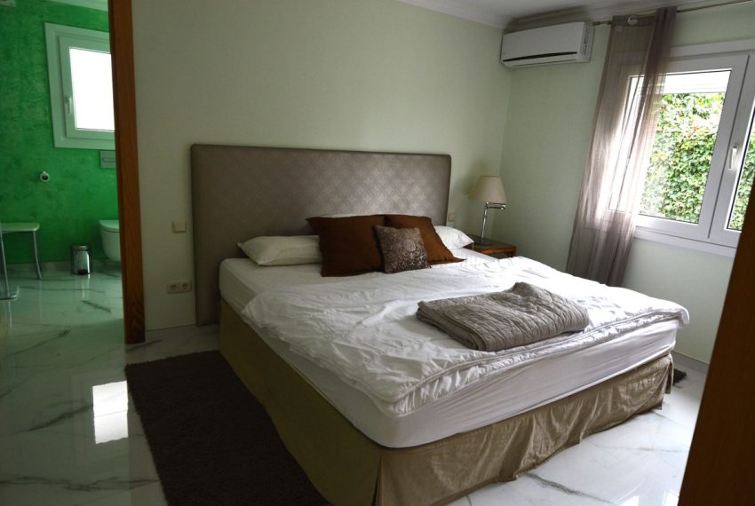 R4653064-Villa-For-Sale-El-Rosario-Detached-4-Beds-194-Built-10