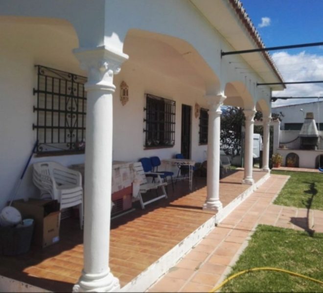 R4670266-Image 1-Finca - 4 Beds - 968 Built