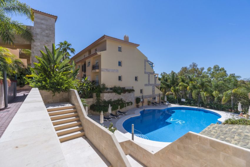R4673671-Apartment-For-Sale-Nueva-Andalucia-Ground-Floor-1-Beds-90-Built-1