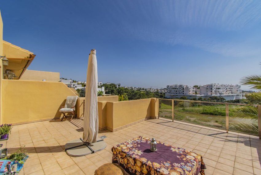 R4674475-Apartment-For-Sale-New-Golden-Mile-Penthouse-3-Beds-132-Built-2