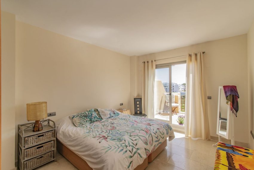 R4674475-Apartment-For-Sale-New-Golden-Mile-Penthouse-3-Beds-132-Built-7