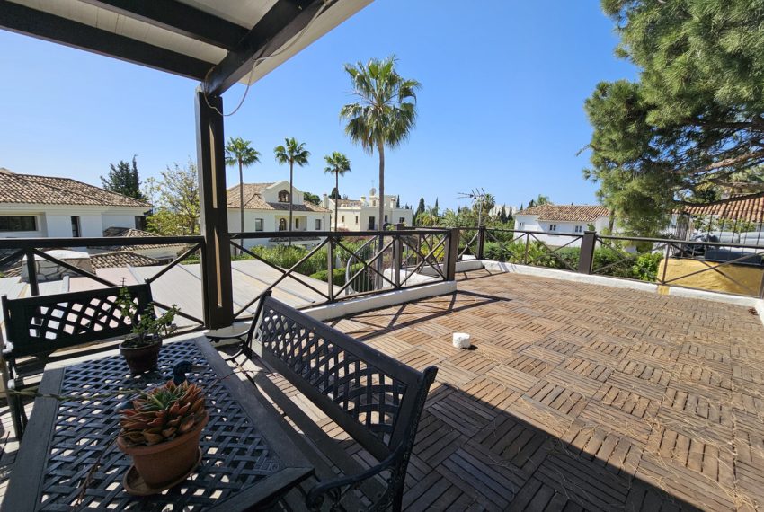 R4690084-Villa-For-Sale-Sierra-Blanca-Detached-3-Beds-166-Built-16