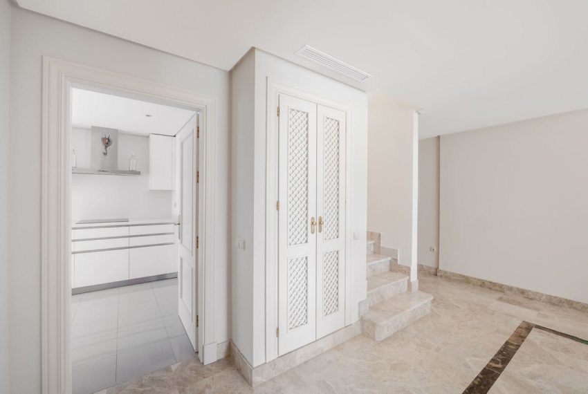 R4690954-Apartment-For-Sale-Nueva-Andalucia-Penthouse-Duplex-2-Beds-165-Built-18