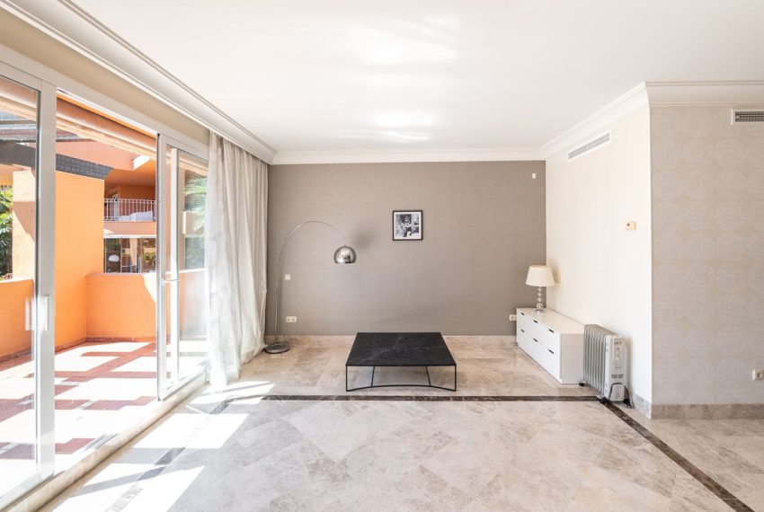 R4690954-Apartment-For-Sale-Nueva-Andalucia-Penthouse-Duplex-2-Beds-165-Built-2