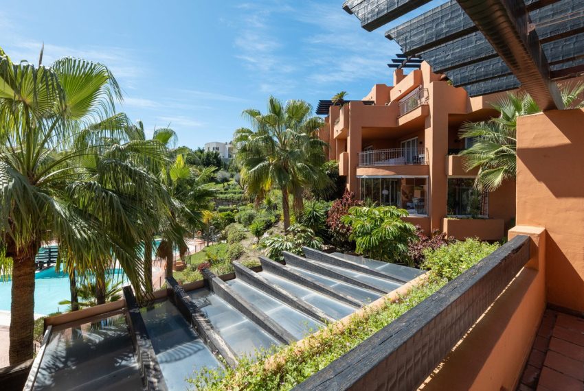 R4690954-Apartment-For-Sale-Nueva-Andalucia-Penthouse-Duplex-2-Beds-165-Built-5