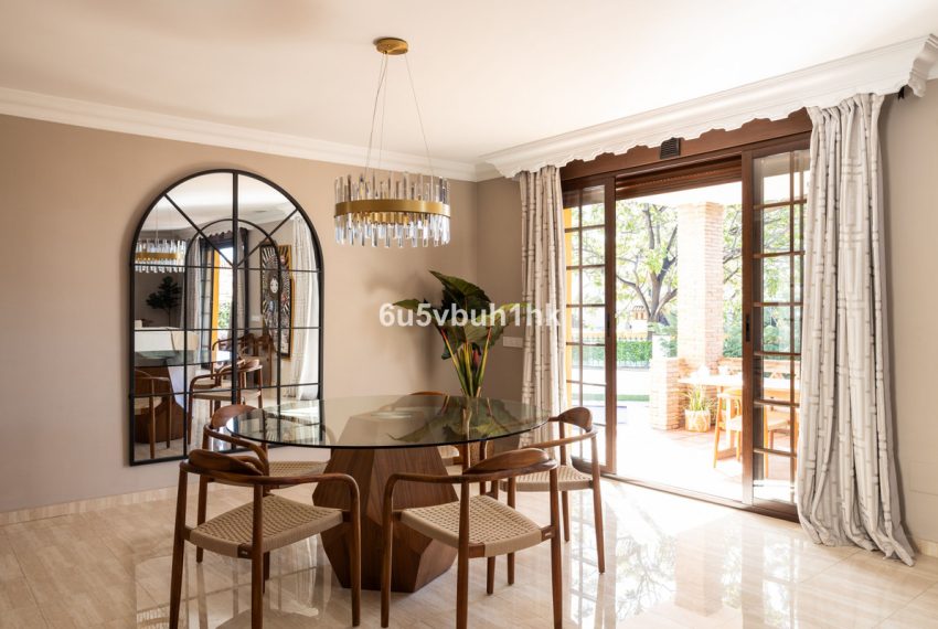 R4696213-Villa-For-Sale-San-Pedro-de-Alcantara-Detached-4-Beds-490-Built-6