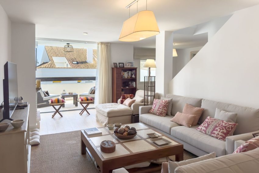 R4709554-Apartment-For-Sale-Guadalmina-Baja-Penthouse-Duplex-5-Beds-190-Built