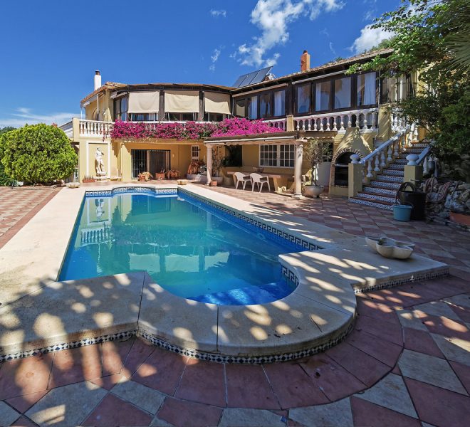 R4717285-Image 1-Detached - 4 Beds - 358 Built