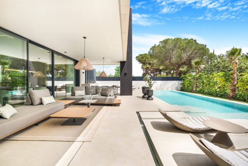 R4733845-Villa-For-Sale-The-Golden-Mile-Detached-5-Beds-813-Built-13