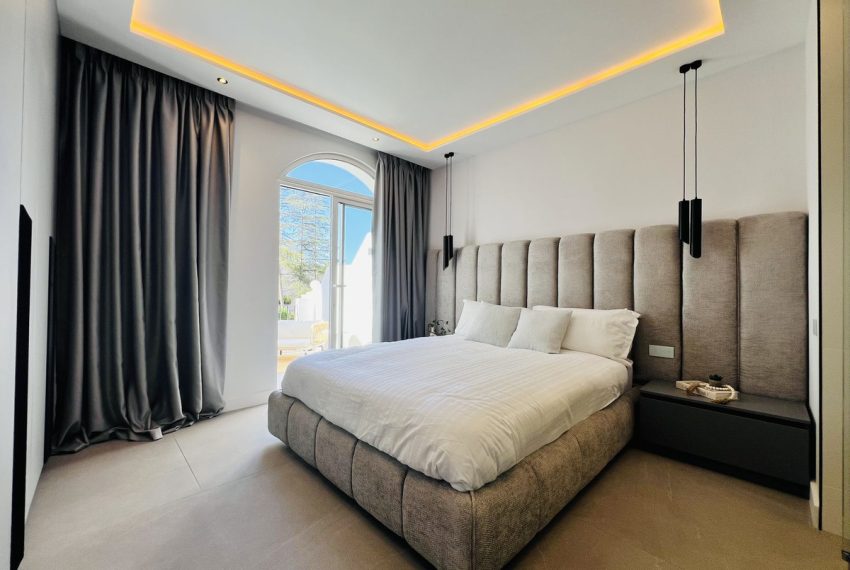 R4744153-Townhouse-For-Sale-Nueva-Andalucia-Terraced-2-Beds-175-Built-12