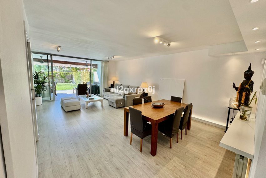 R4746682-Townhouse-For-Sale-The-Golden-Mile-Terraced-5-Beds-305-Built-10