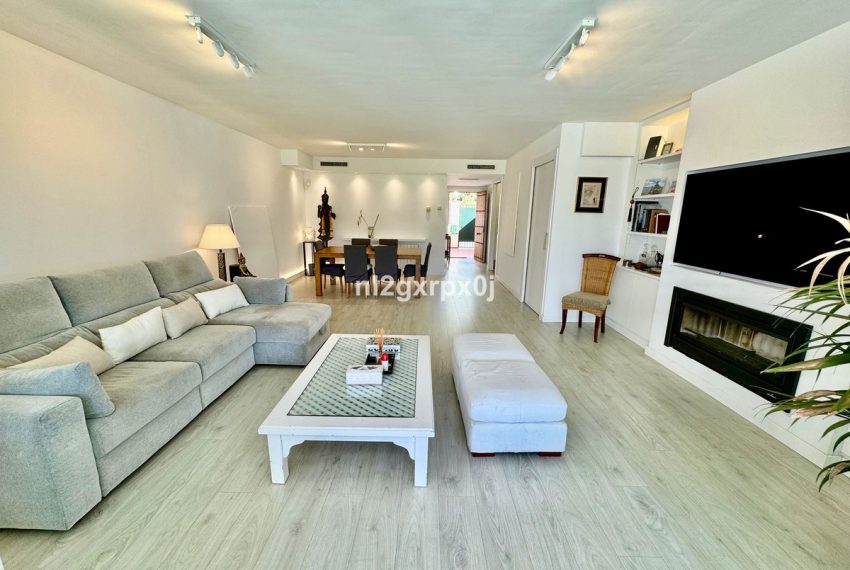 R4746682-Townhouse-For-Sale-The-Golden-Mile-Terraced-5-Beds-305-Built-12