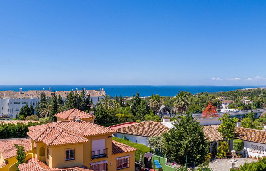 R4748425-Villa-For-Sale-Marbella-Detached-3-Beds-456-Built-3