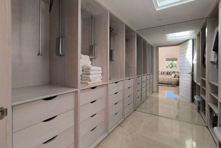 R4762864-Villa-For-Sale-El-Madronal-Detached-5-Beds-757-Built-16