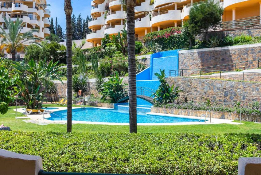 R4765252-Apartment-For-Sale-Nueva-Andalucia-Duplex-3-Beds-115-Built
