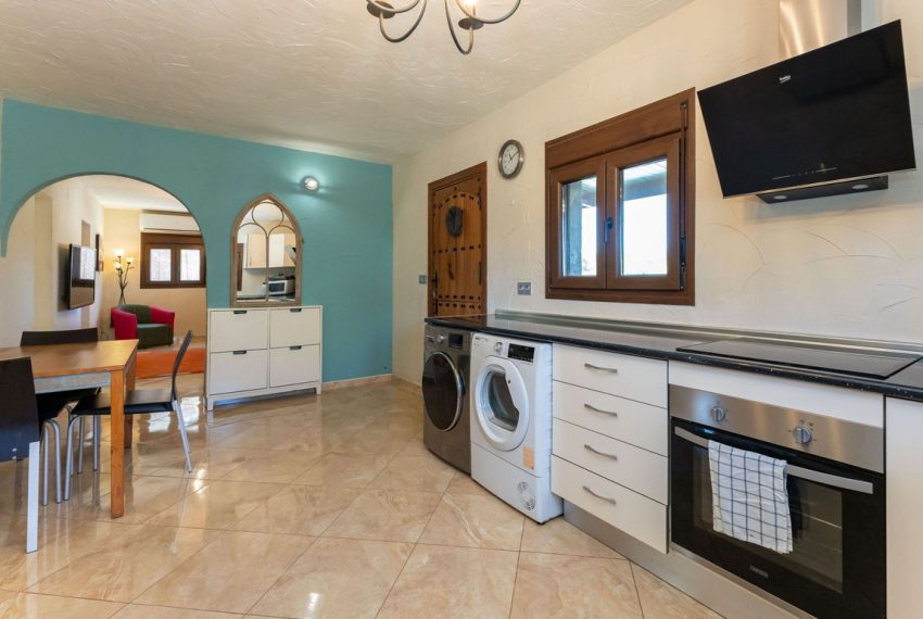 R4775524-Villa-For-Sale-Coin-Detached-3-Beds-119-Built-2