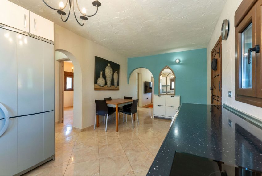 R4775524-Villa-For-Sale-Coin-Detached-3-Beds-119-Built-3