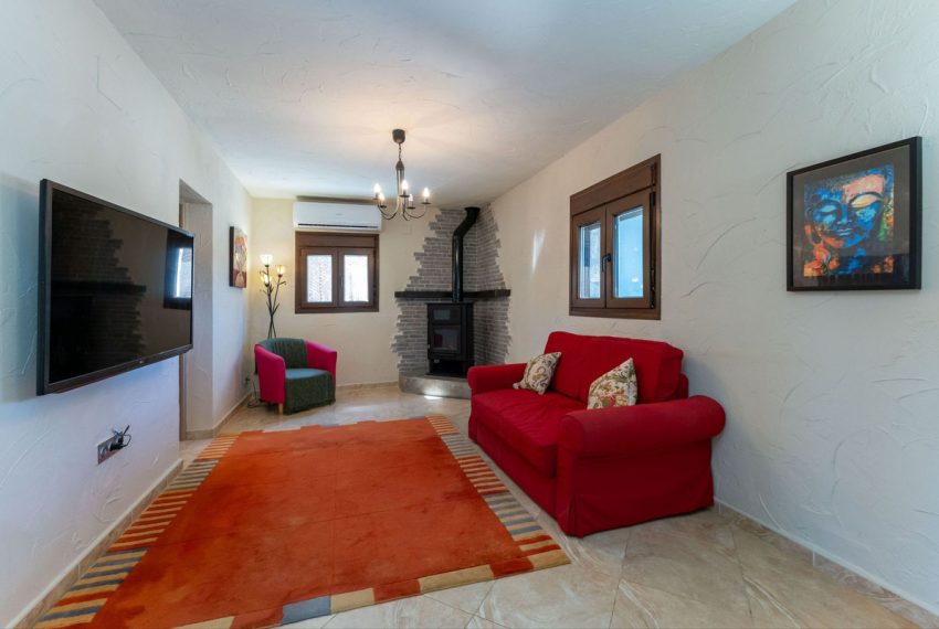 R4775524-Villa-For-Sale-Coin-Detached-3-Beds-119-Built-6