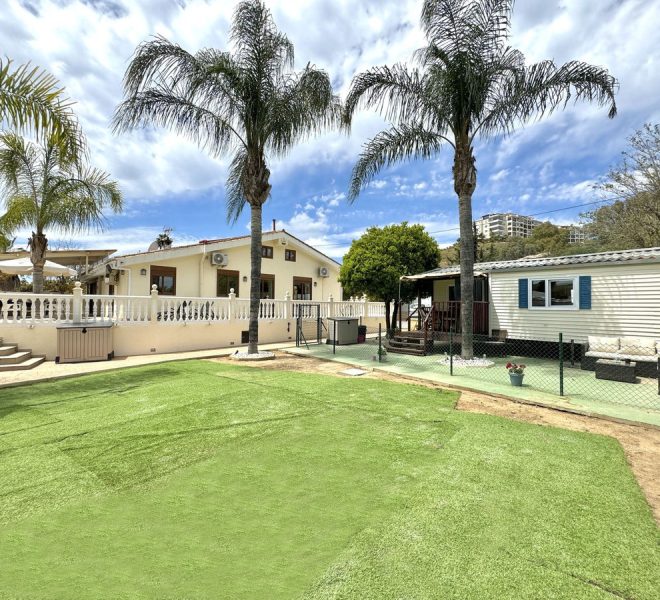 R4784014-Image 1-Finca - 5 Beds - 692 Built