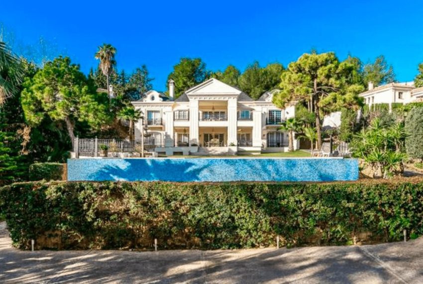 R4788610-Villa-For-Sale-The-Golden-Mile-Detached-8-Beds-1385-Built
