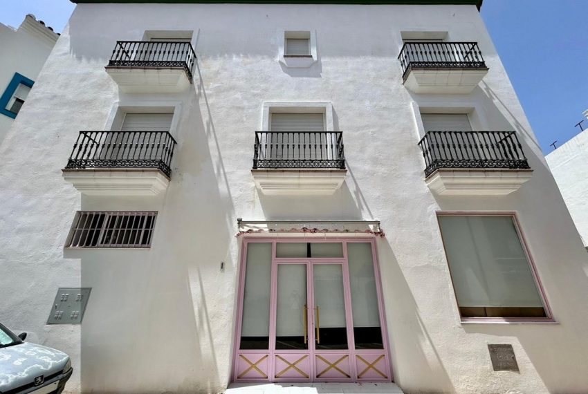 R4791595-Villa-For-Sale-Ojen-Detached-4-Beds-340-Built-3