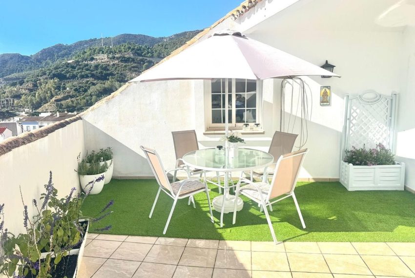 R4791595-Villa-For-Sale-Ojen-Detached-4-Beds-340-Built