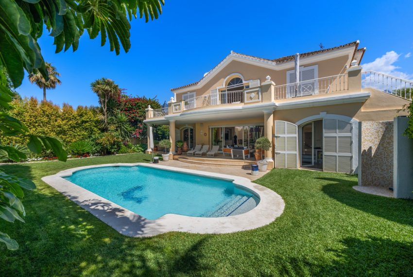 R4791718-Villa-For-Sale-The-Golden-Mile-Detached-5-Beds-458-Built-1