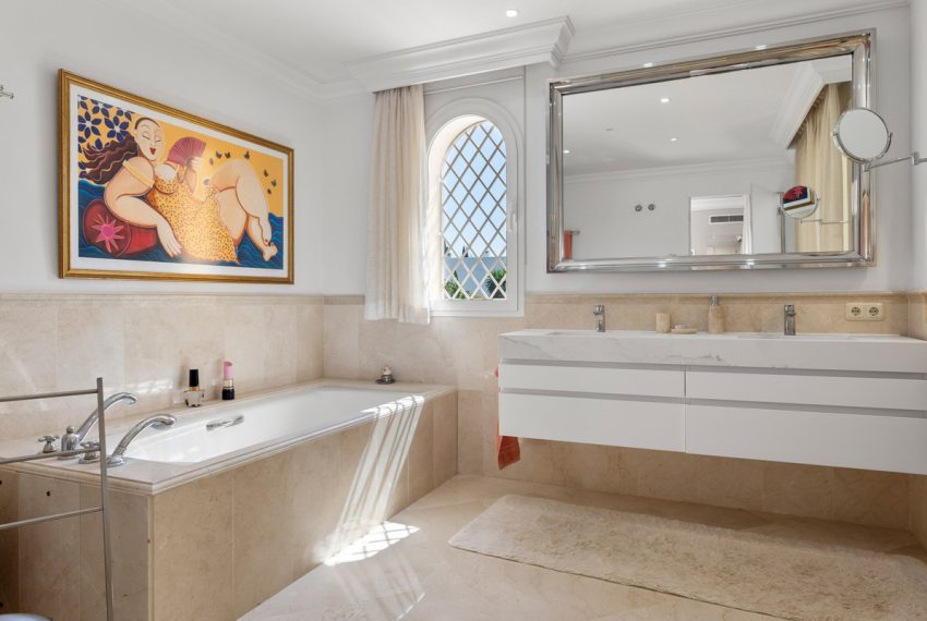 R4791718-Villa-For-Sale-The-Golden-Mile-Detached-5-Beds-458-Built-11