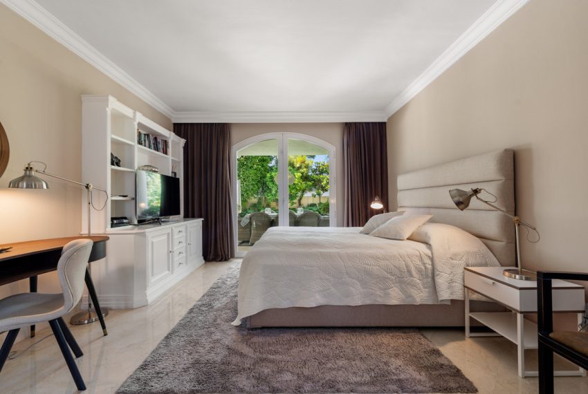 R4791718-Villa-For-Sale-The-Golden-Mile-Detached-5-Beds-458-Built-14