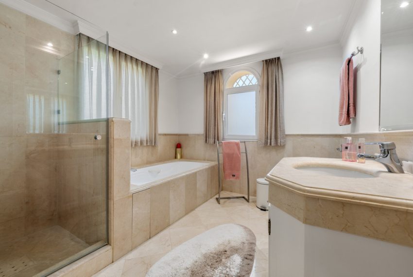 R4791718-Villa-For-Sale-The-Golden-Mile-Detached-5-Beds-458-Built-15