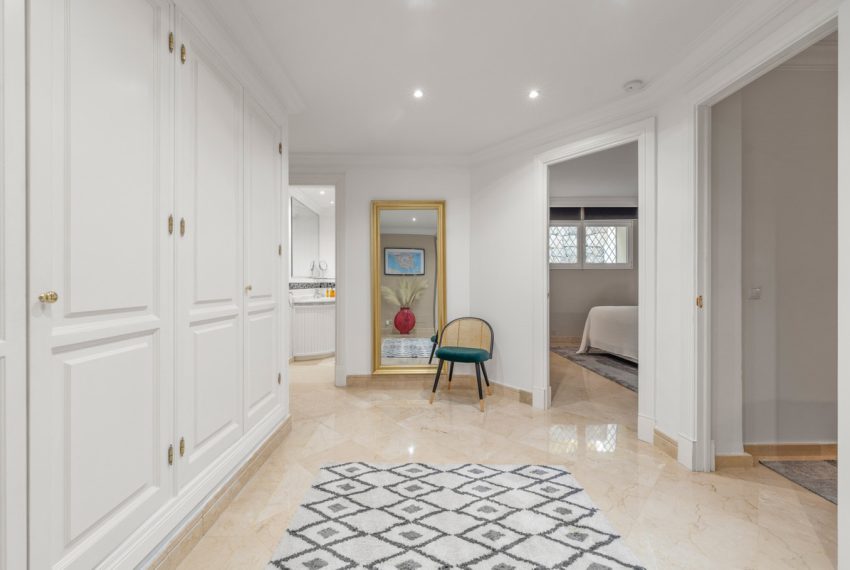 R4791718-Villa-For-Sale-The-Golden-Mile-Detached-5-Beds-458-Built-19