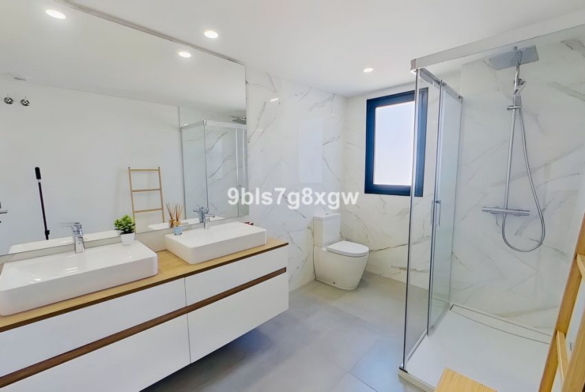 R4797583-Apartment-For-Sale-New-Golden-Mile-Penthouse-Duplex-3-Beds-125-Built-19