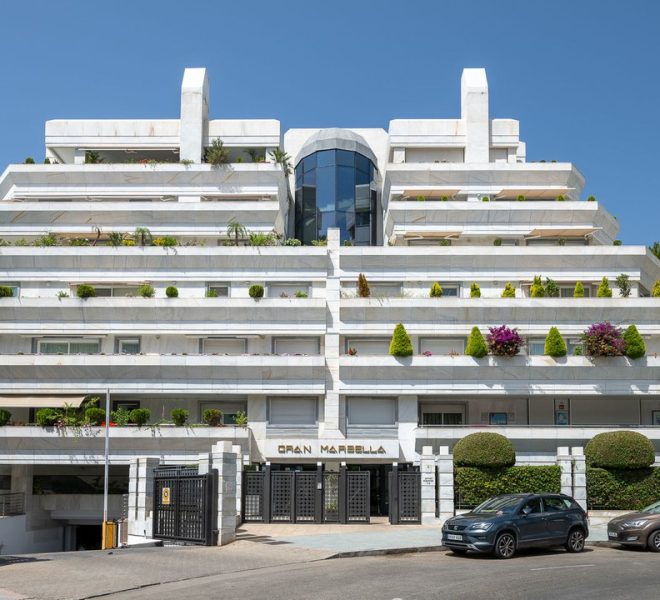 R4800898-Image 1-Middle Floor - 2 Beds - 100 Built