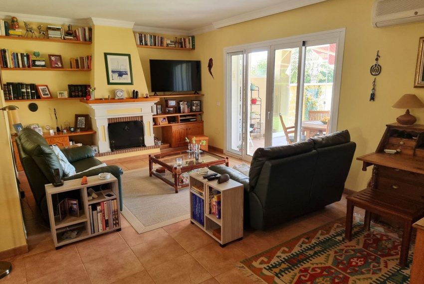 R4808389-Townhouse-For-Sale-San-Pedro-de-Alcantara-Terraced-4-Beds-178-Built-1
