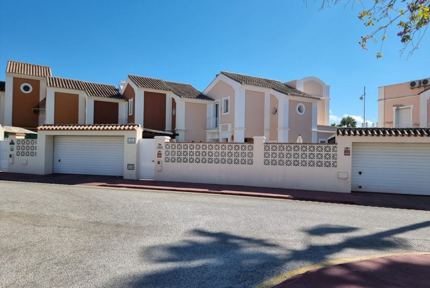 R4808389-Townhouse-For-Sale-San-Pedro-de-Alcantara-Terraced-4-Beds-178-Built-8