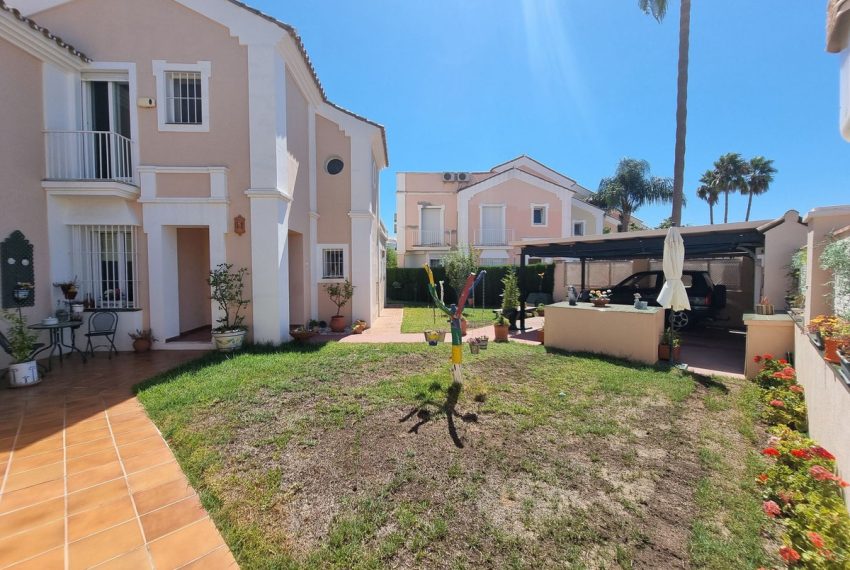 R4808389-Townhouse-For-Sale-San-Pedro-de-Alcantara-Terraced-4-Beds-178-Built