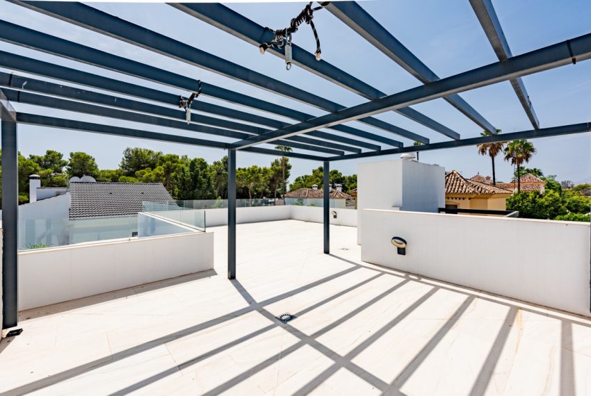 R4821247-Villa-For-Sale-Nueva-Andalucia-Detached-5-Beds-311-Built-12