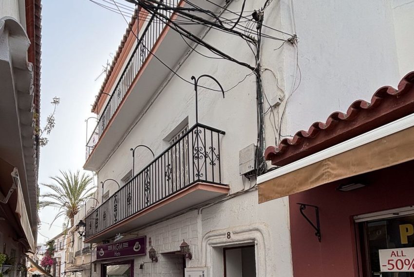 R4821958-Villa-For-Sale-Marbella-Semi-Detached-11-Beds-450-Built-9