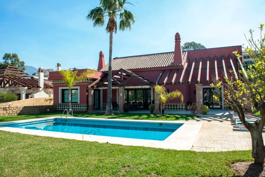 R4824118-Villa-For-Sale-Mijas-Golf-Detached-4-Beds-450-Built
