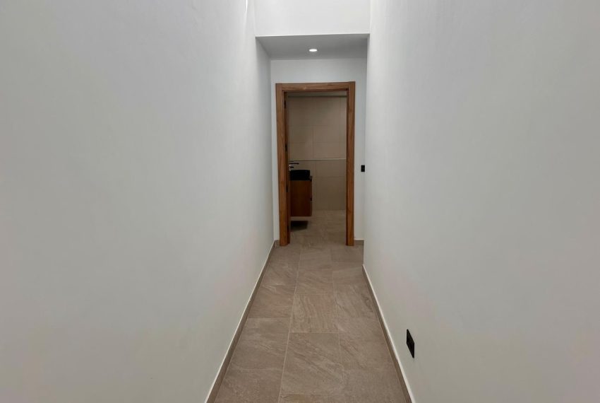 R4825168-Villa-For-Sale-Coin-Detached-2-Beds-130-Built-4
