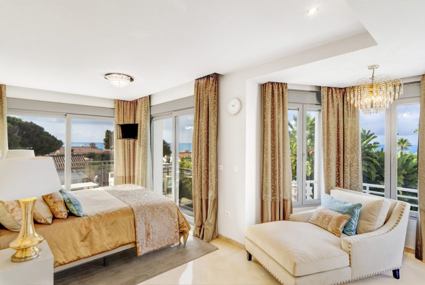R4826398-Villa-For-Sale-Costabella-Detached-5-Beds-491-Built-5